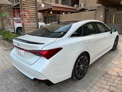 تويوتا أفالون